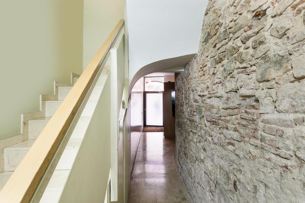 Ola Living Cnd Canuda Barcelona Luaran gambar